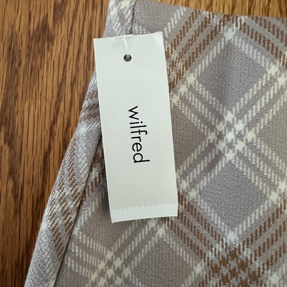 Wilfred Classic Mini Skirt - Picture 3 of 5